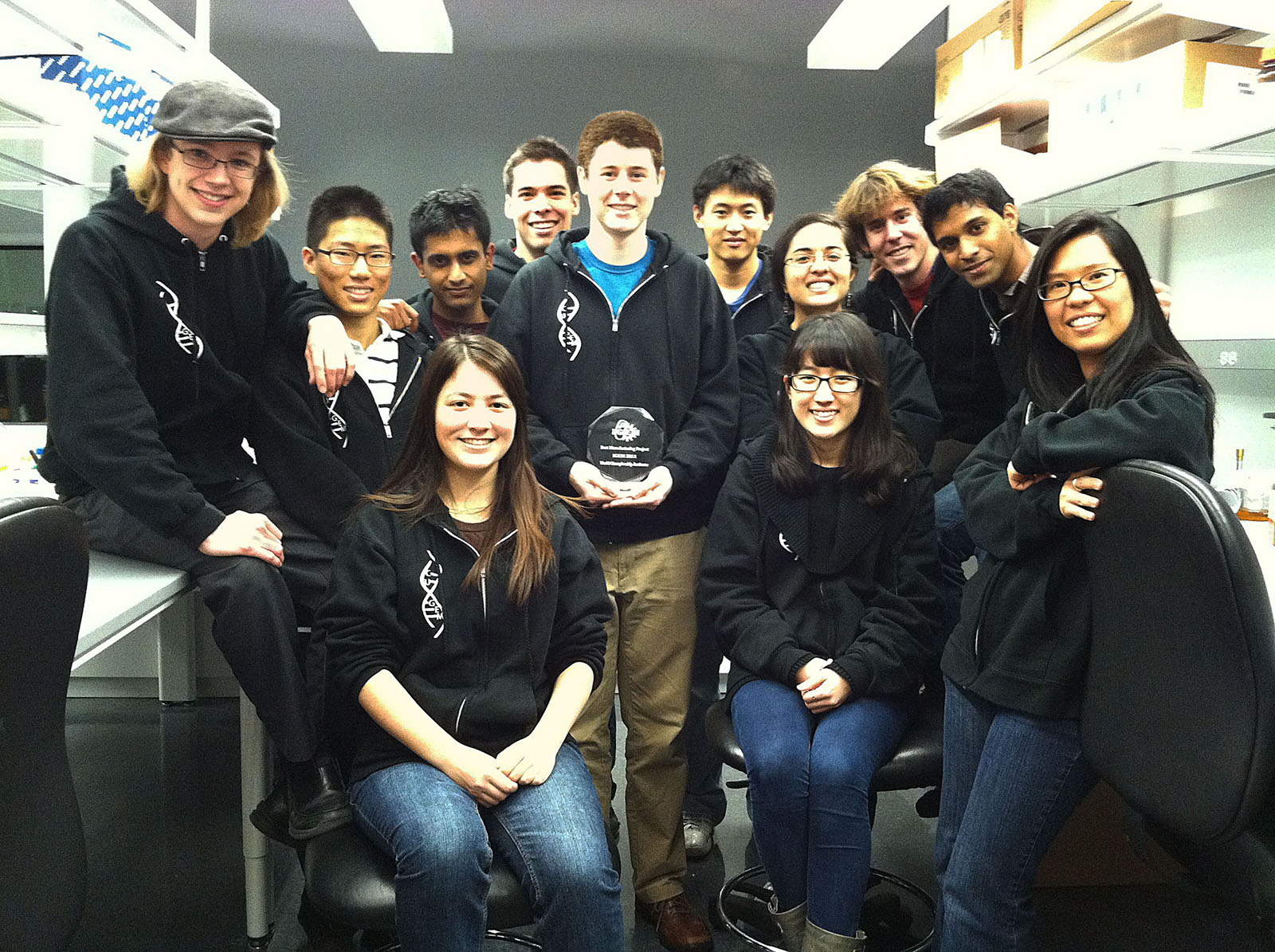 D-SB12RP-igem-F4 art5-Fig-Cornell team